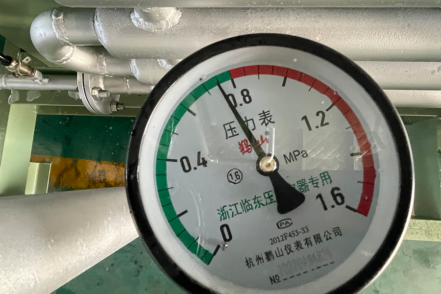 Firkantet ammoniak nedbrydning af brintproduktionsenhed